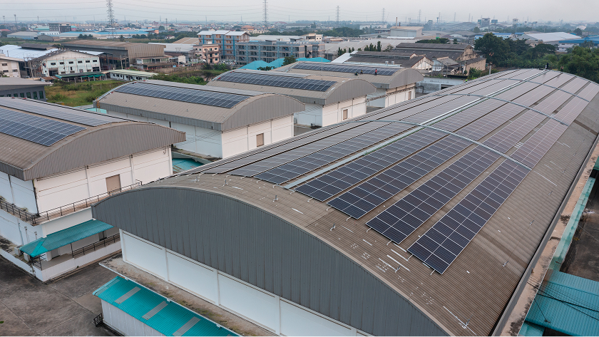 Commercial scale battery storage bank